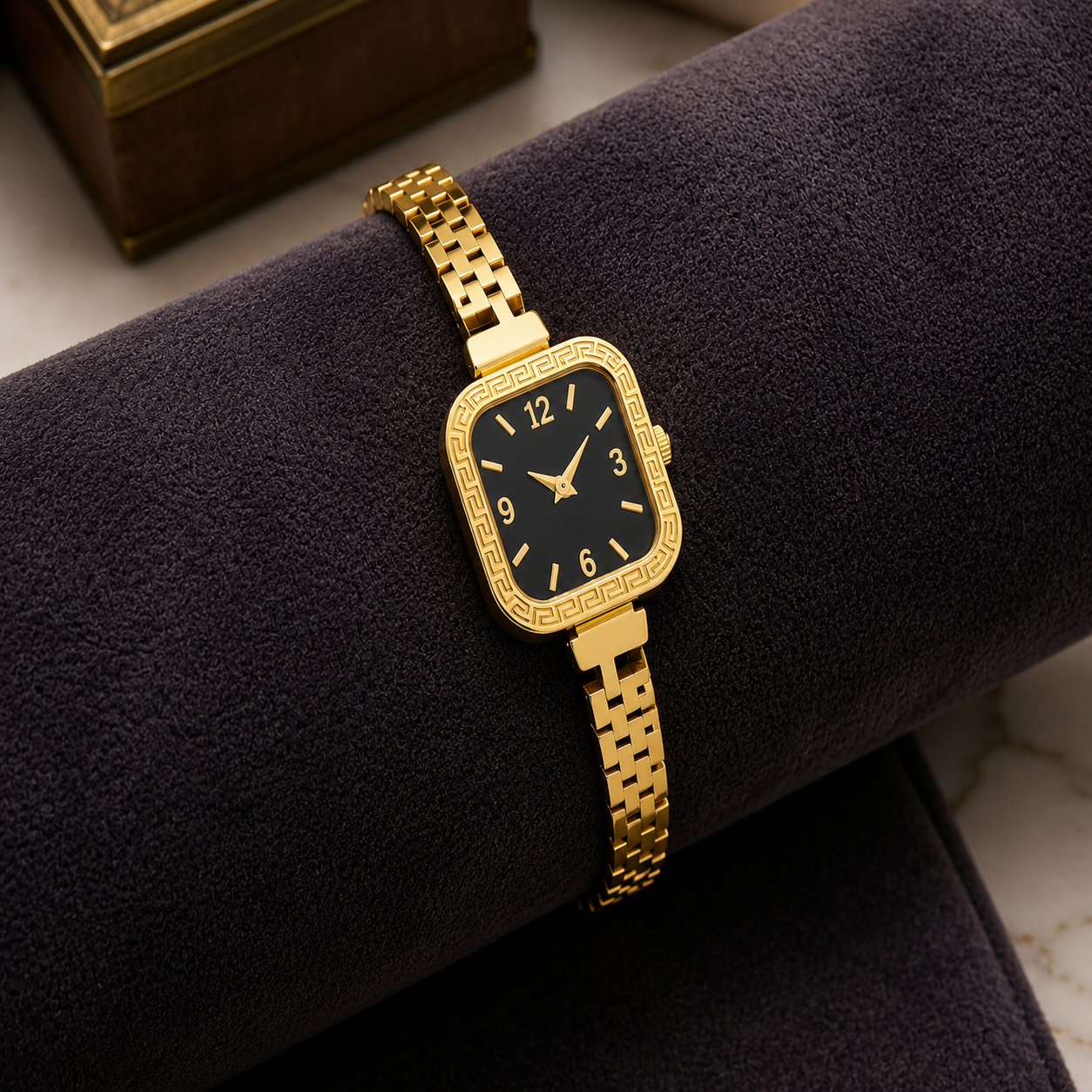 Luxe Gold Watch Bangle ๐