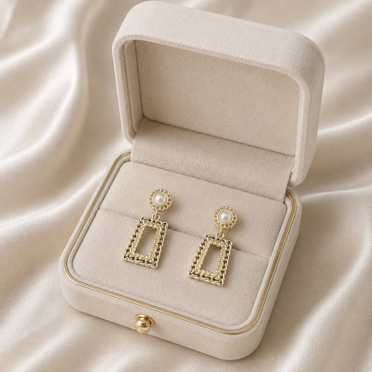 Golden Aura Pearl Earrings