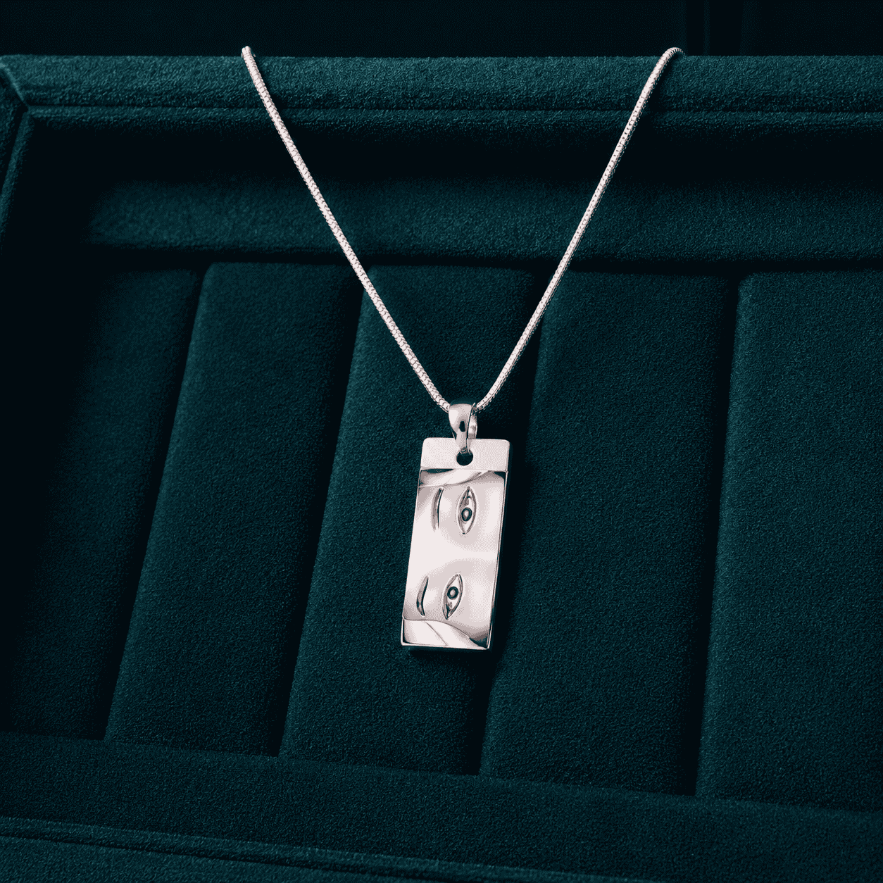 engraved necklace-silver