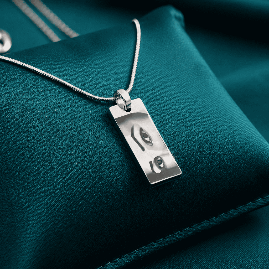 engraved necklace silver